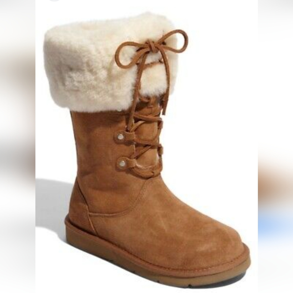 UGG Montclair Boots 1892 Tan Shearling & Suede Lace Up Women’s Size 8 very good